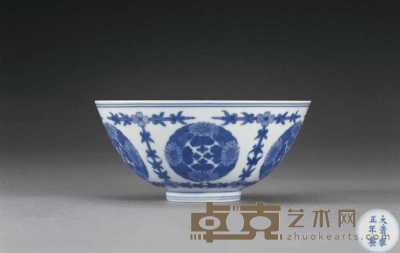 清雍正 青花团菊纹碗 直径14.4cm